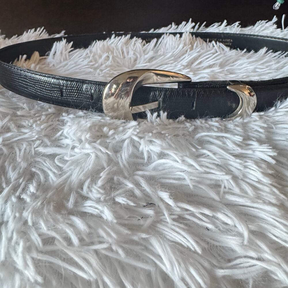 Vintage Womens Liz Claiborne Black Leather Belt with silver harware Large
